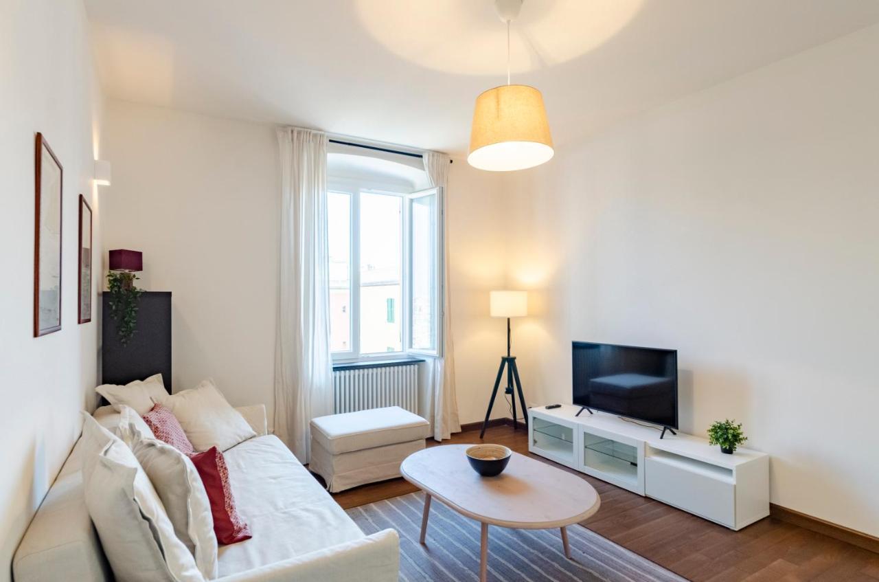 Joivy Spacious Family Apt For 4, In Carignano, Генуя Экстерьер фото